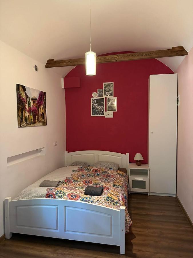 City Centre Apartment Wielopole Cracóvia Exterior foto